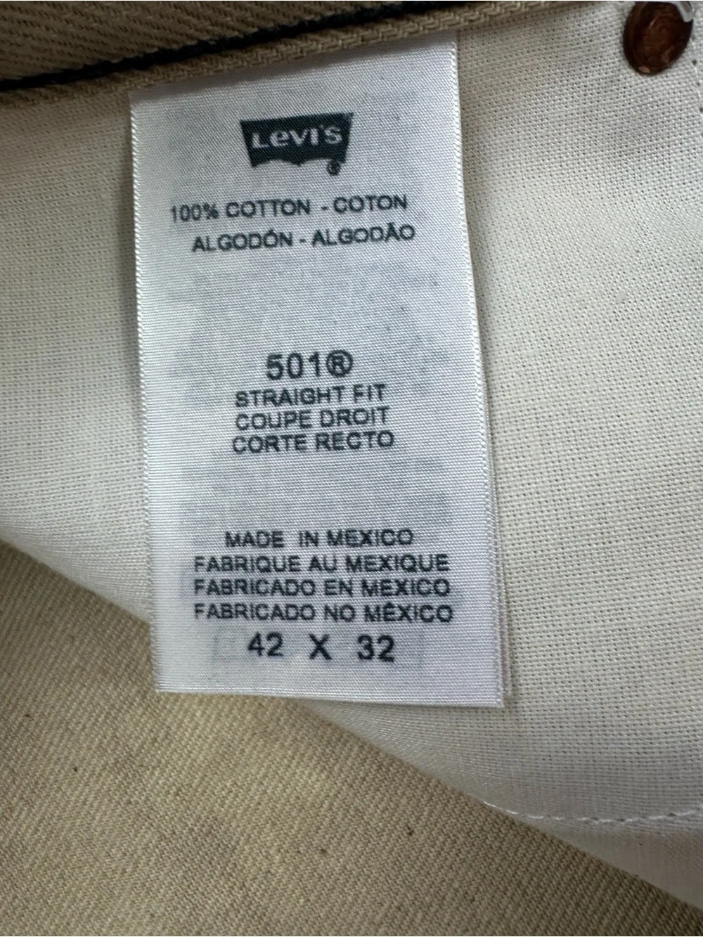 Levi’s 501 men’s 42/32 button fly original fit denim jeans, beige color (new)